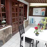 Private Sunny Terrace - Secure Bike Or Board Lockup