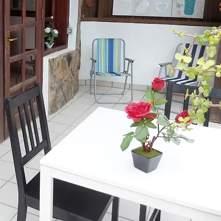 Private Sunny Terrace - Secure Bike Or Board Lockup