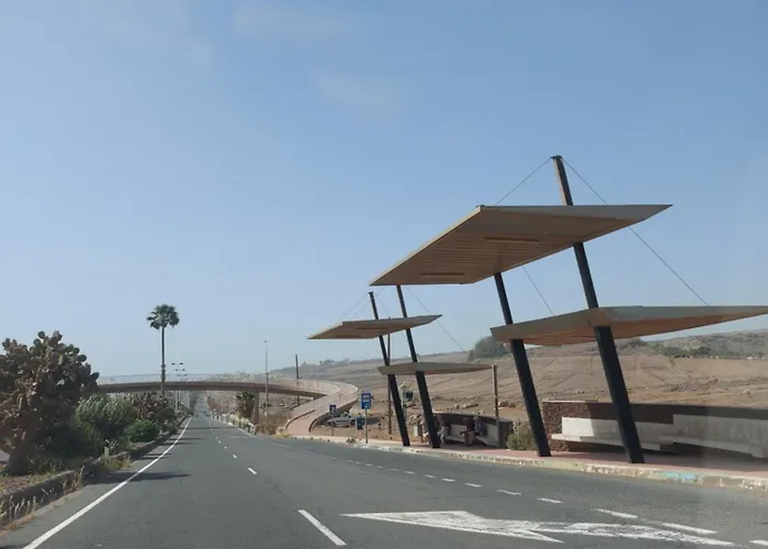 Private Sunny Terrace - Secure Bike Or Board Lockup 公寓 *